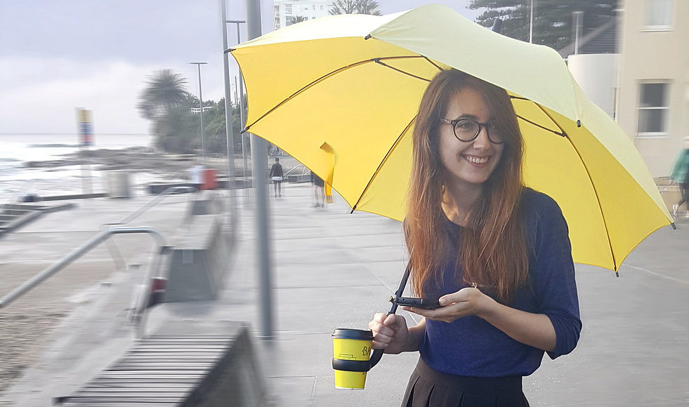 Innovative and Beautiful Coffee Holding Umbrella