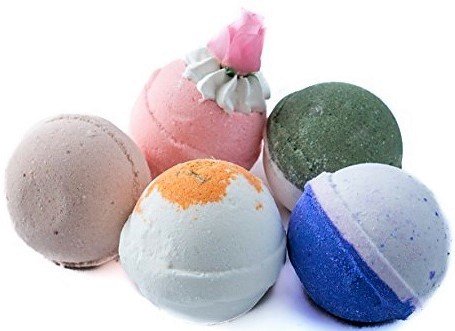 All natural multi color handmade bath bombs by BOMB VOYAGE
