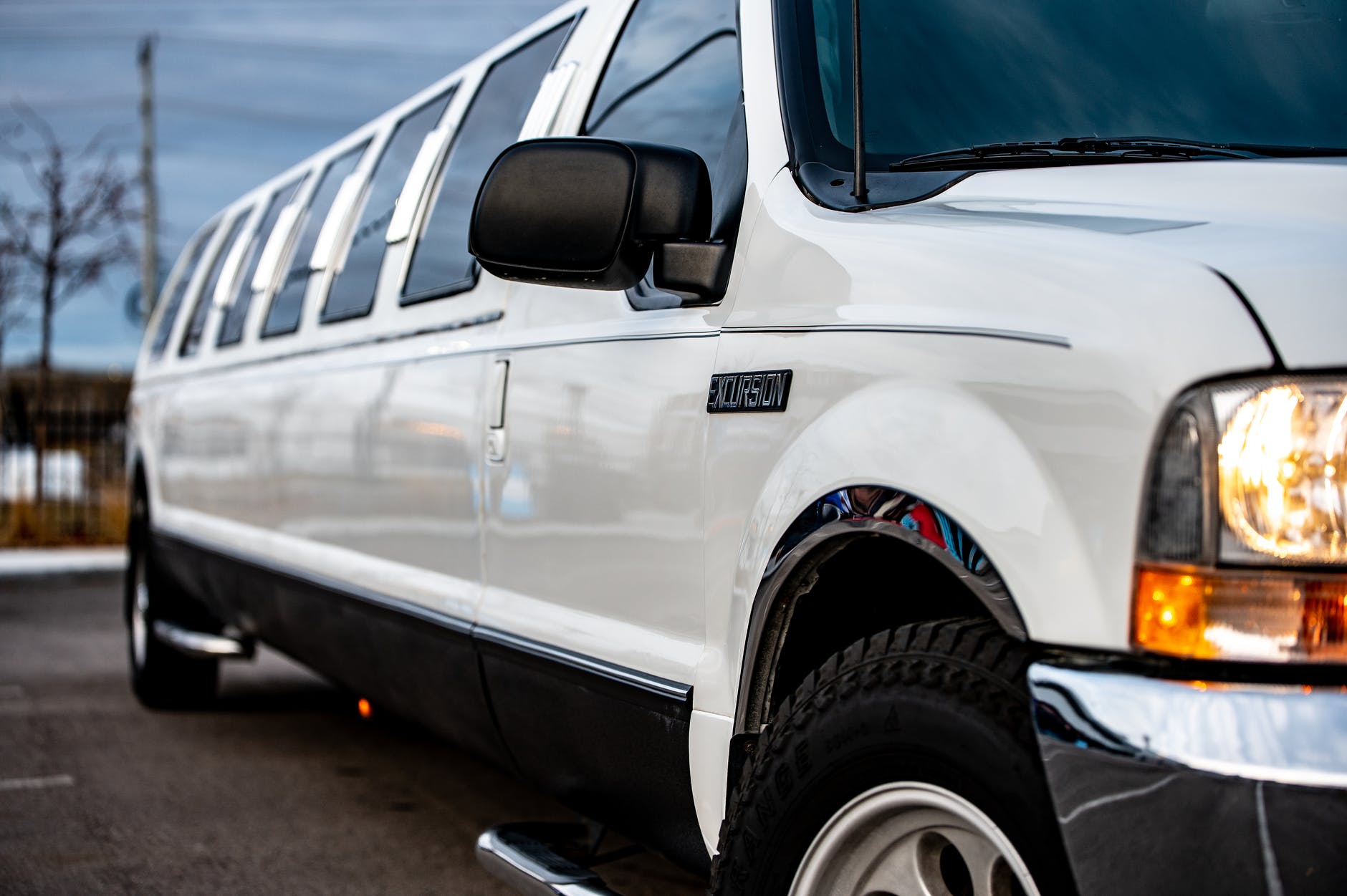 Delivering Responsible Safe Traveling Service With Luxury Limos